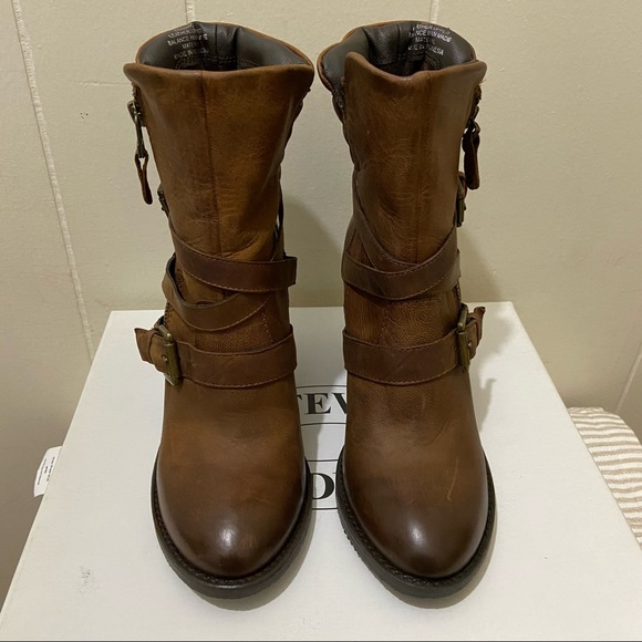 βSOLDβ STEVE MADDEN Raleigh Cognac Boots - Picture 1 of 9